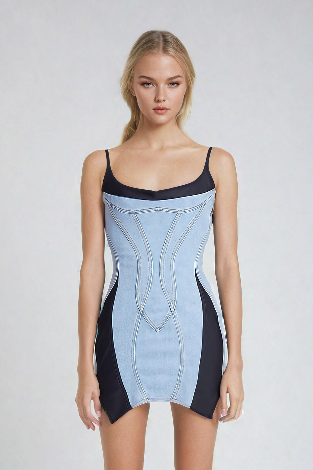 Dżinsowa mini sukienka z asymetrycznym dołem - Niebieska