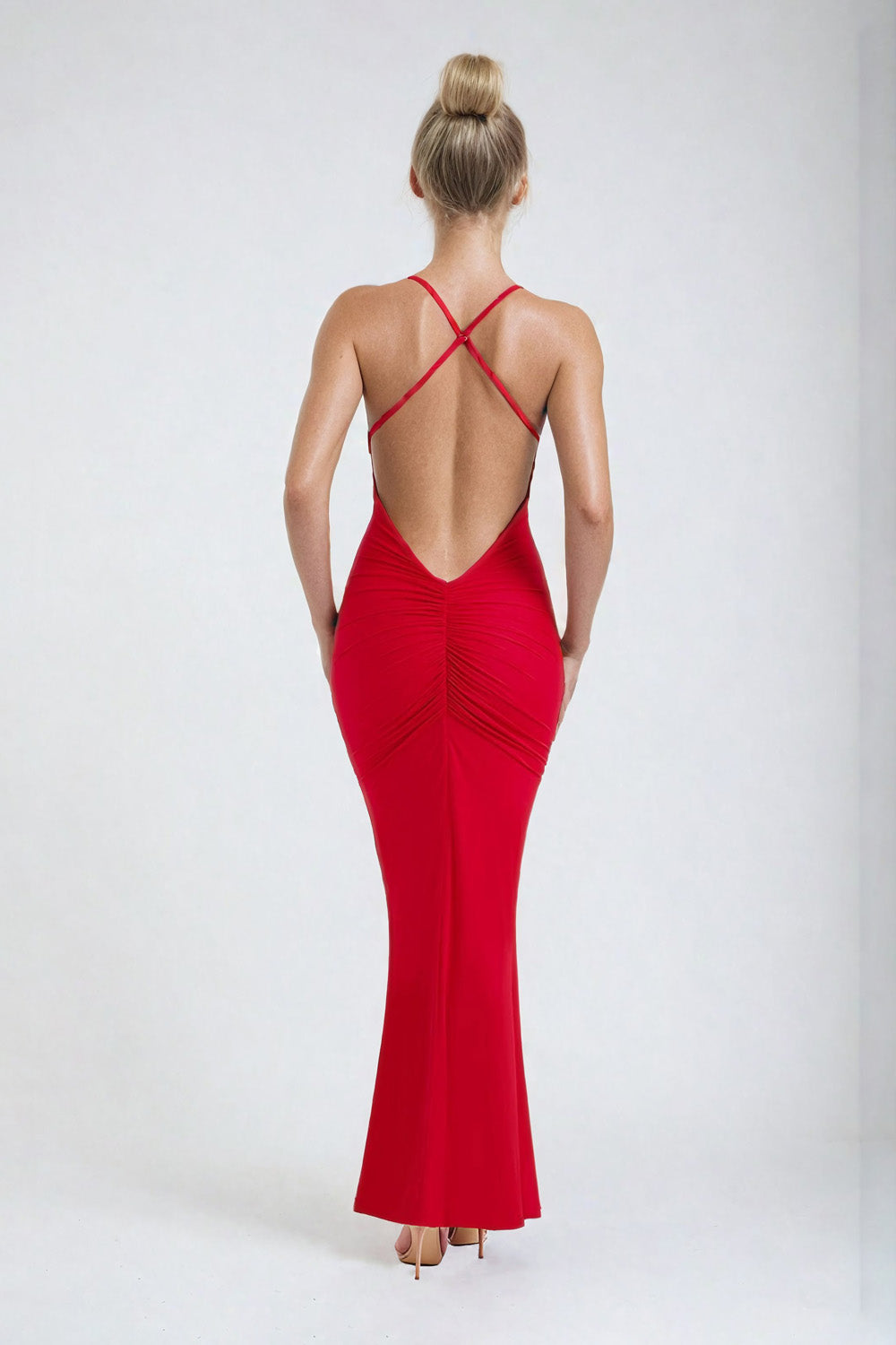 Figursyet rygfri kjole med stropper - rød