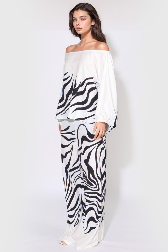 Flowy 2-Piece Set in Pattern - White & Black