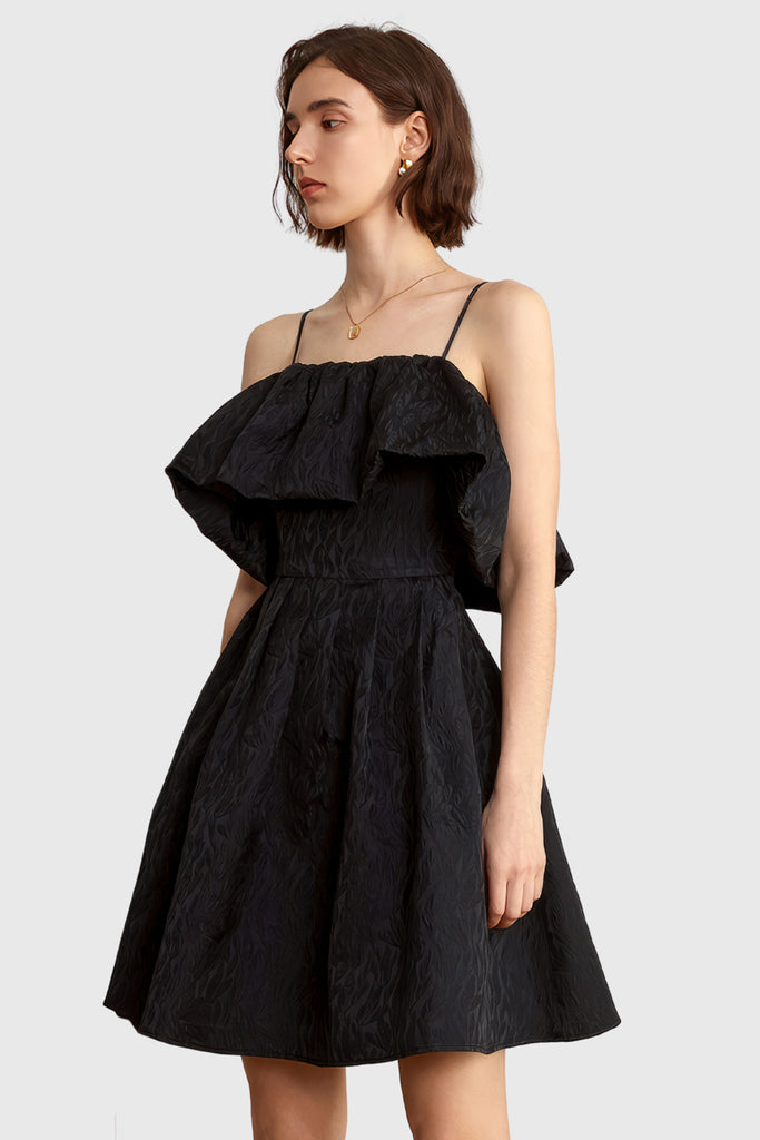 Teksturowana mini sukienka - czarna