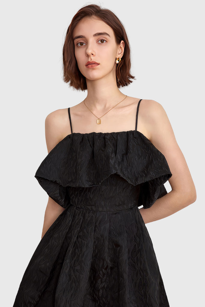 Texturované mini šaty - černé