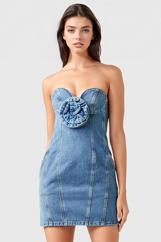 Robe en denim avec détails floraux - Bleu