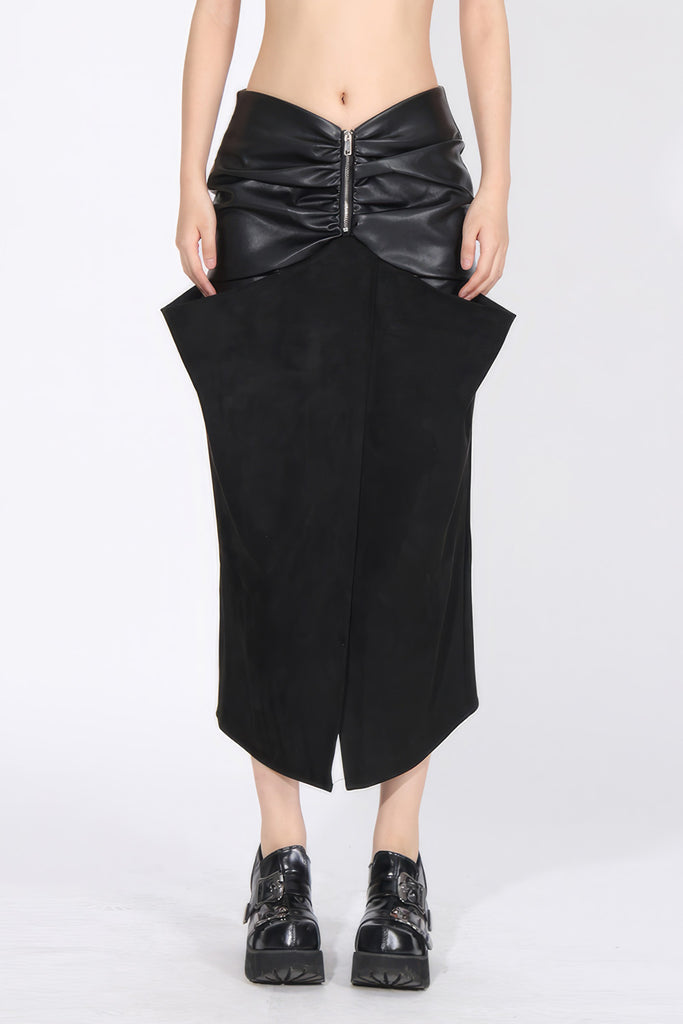 Midi sukně s řasením a koženými detaily - černá