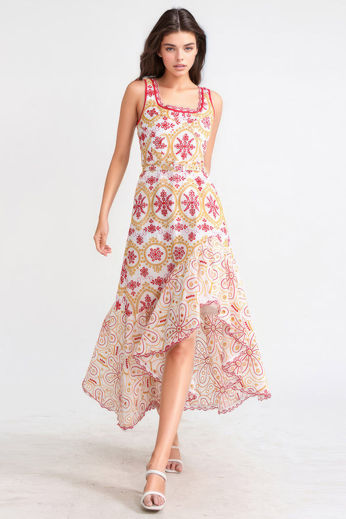 Wzorzysta nieregularna sukienka midi - różowa