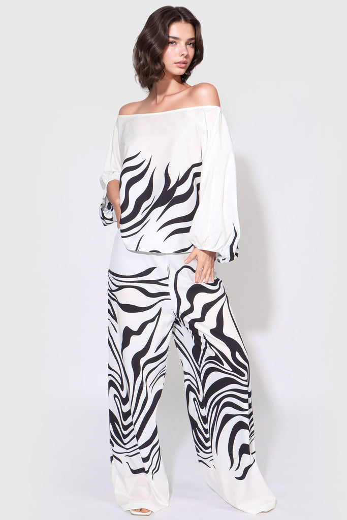 Flowy 2-Piece Set in Pattern - White & Black