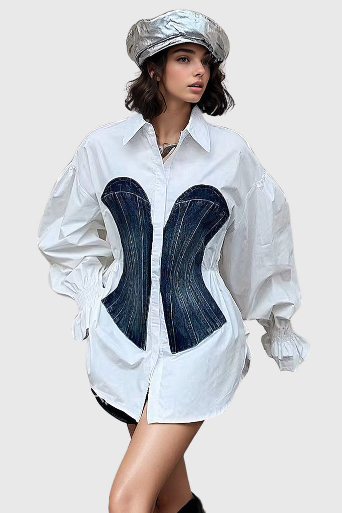 Dopasowana koszula z dżinsowymi detalami - biała