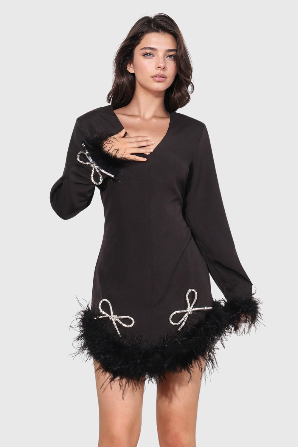Mini robe à col en V avec ourlet en plumes - Noir